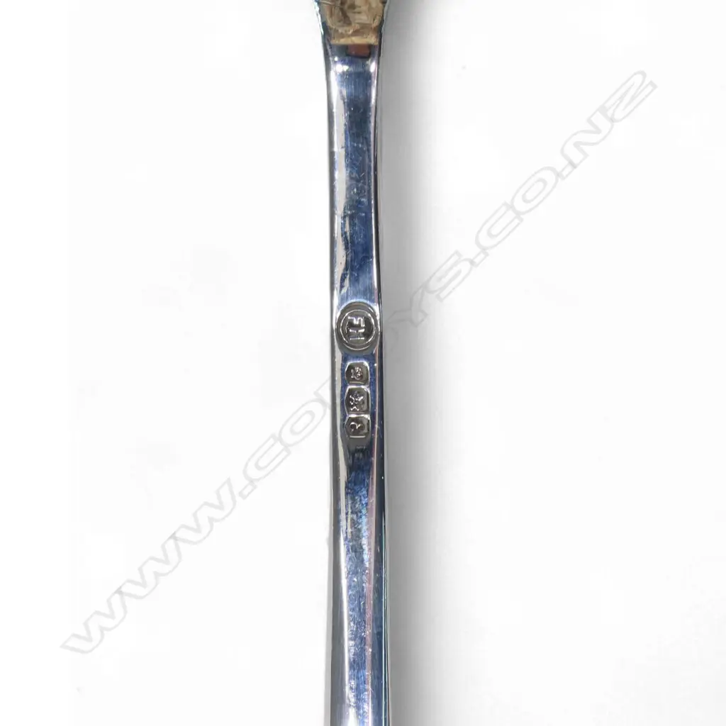 A 1972 silver double ended marrow scoop, Image 1++