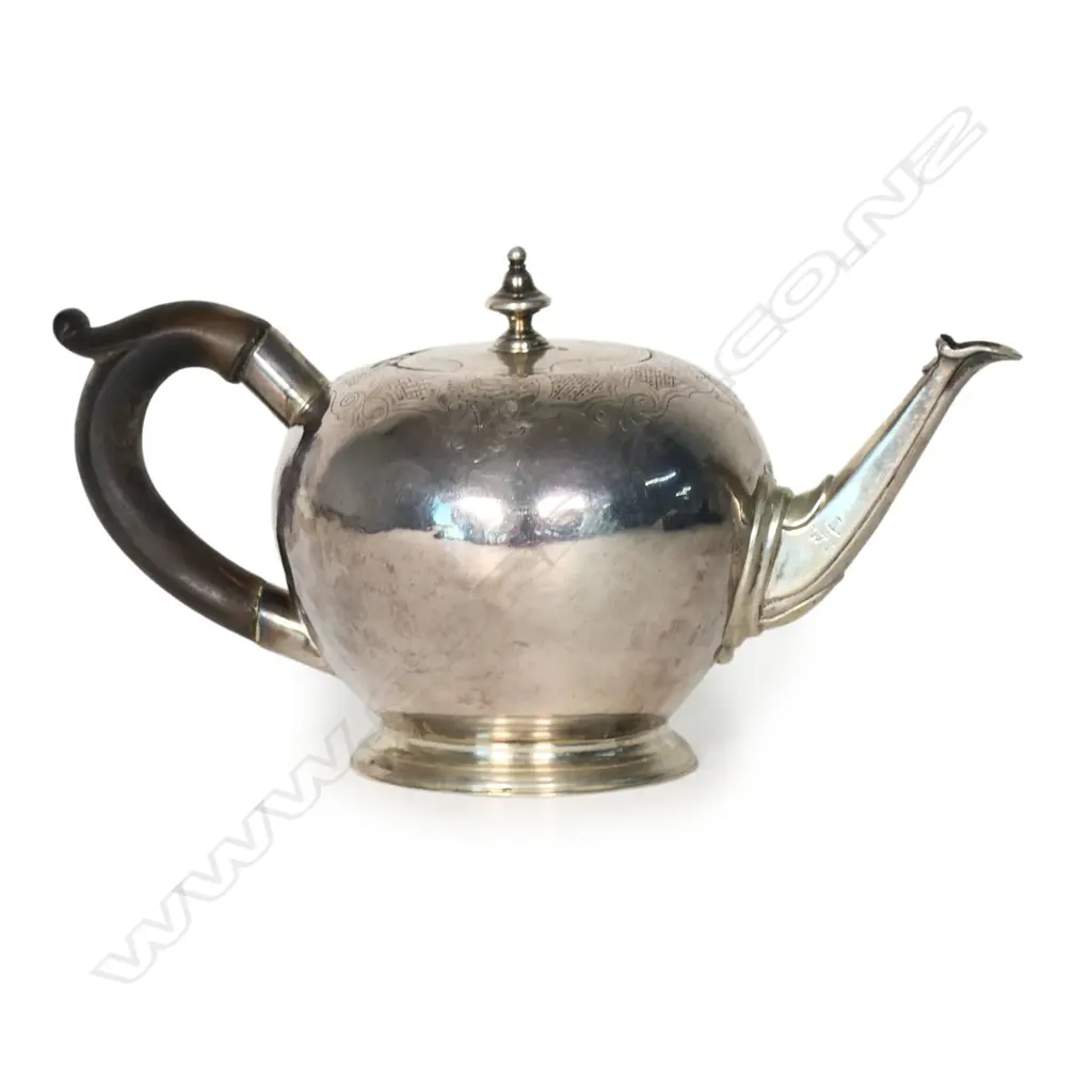 A rare William & Mary silver bullet shaped teapot of small size Image 1++