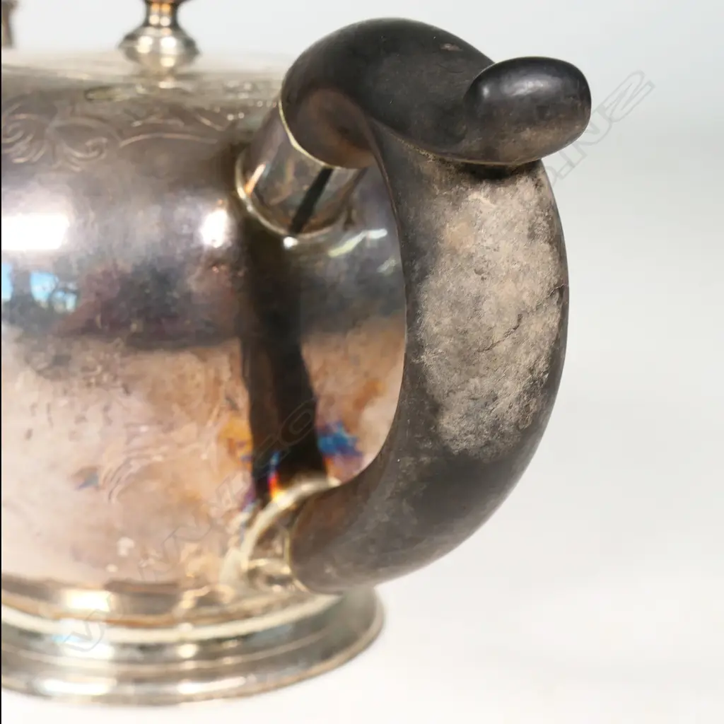 A rare William & Mary silver bullet shaped teapot of small size Image 1++