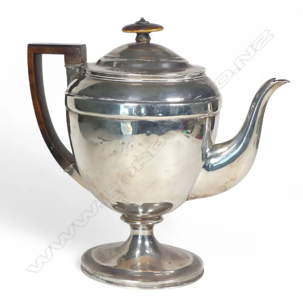 A George III silver pedestal coffee pot, Image 1++