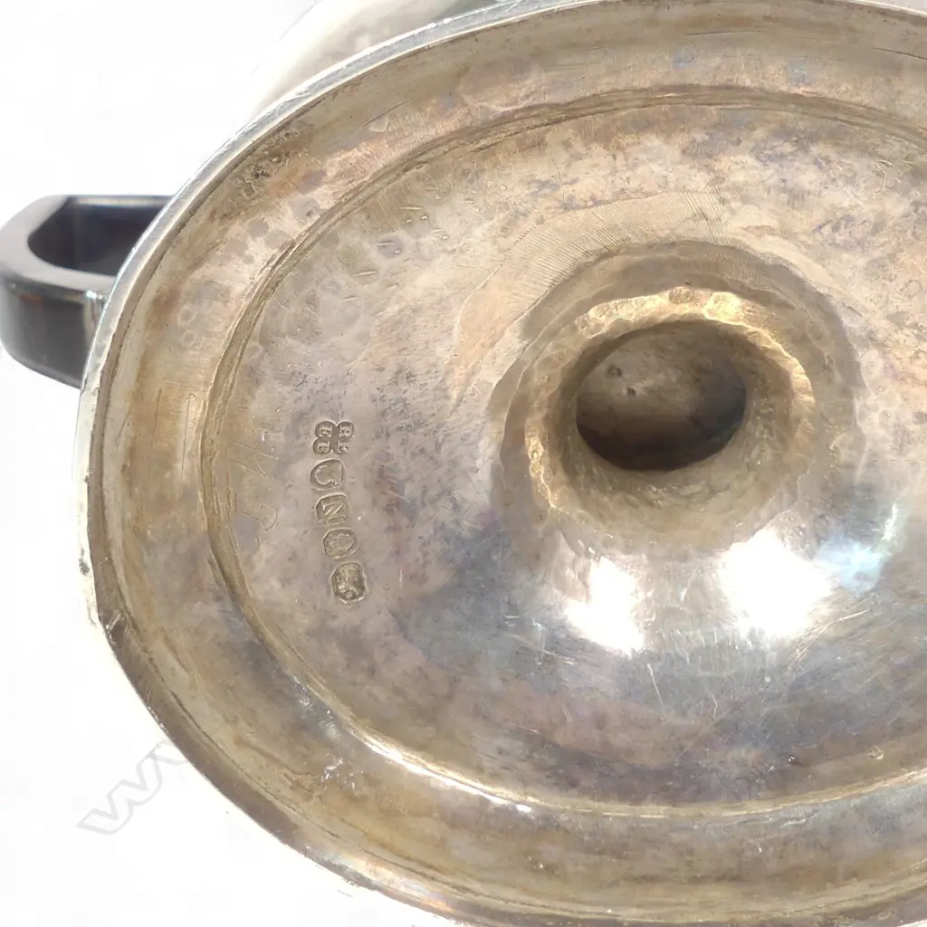 A George III silver pedestal coffee pot, Image 1++