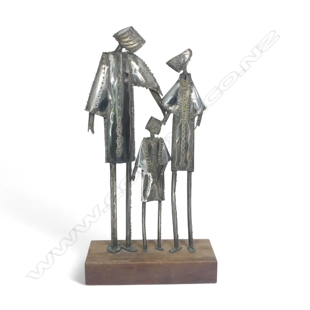 Kevin Jon Rawlinson (NZ active 1970s-1980s) 'Family', Image 1++