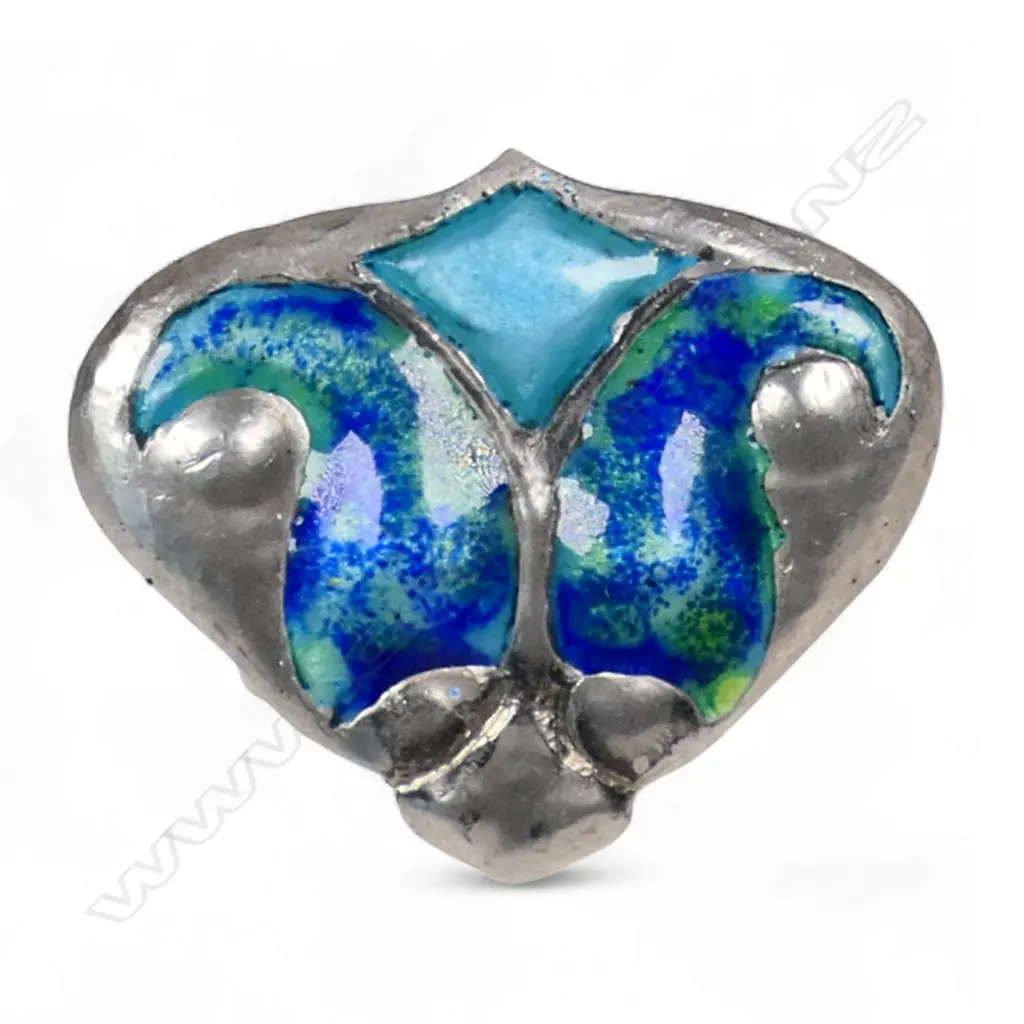 Reuben Watts (1869-1940) N.Z. Arts & Crafts silver and enamel brooch, Image 1++