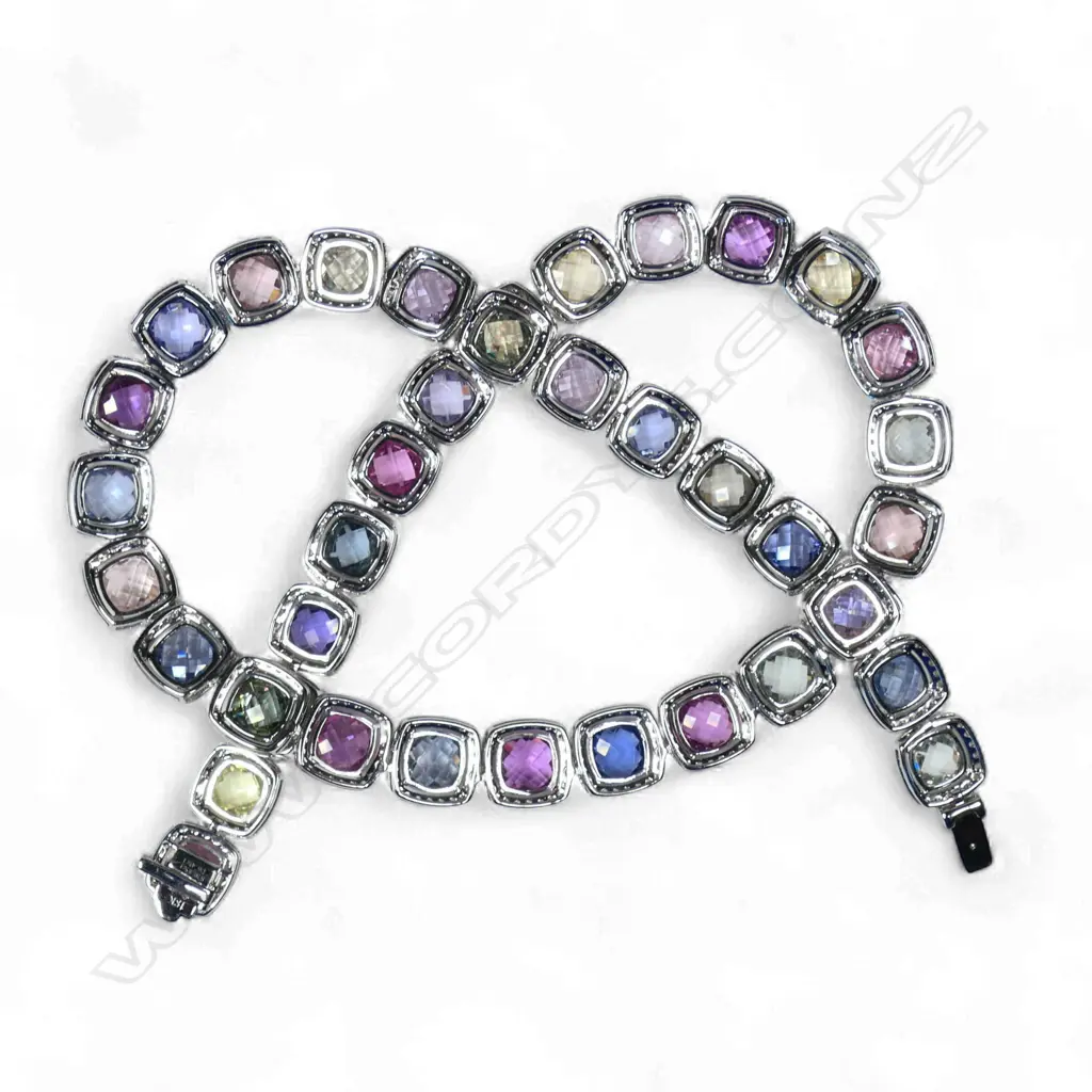 An impressive 18ct white gold diamond and sapphire necklace, Image 1++