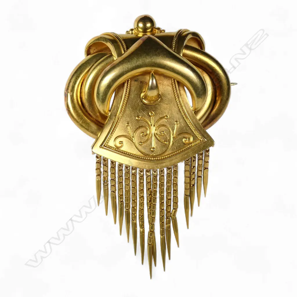 A Victorian Etruscan style 15ct gold tassel brooch, Image 1++