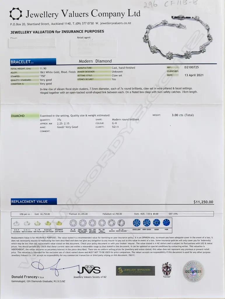 An 18ct white gold and diamond bracelet, Image 1++