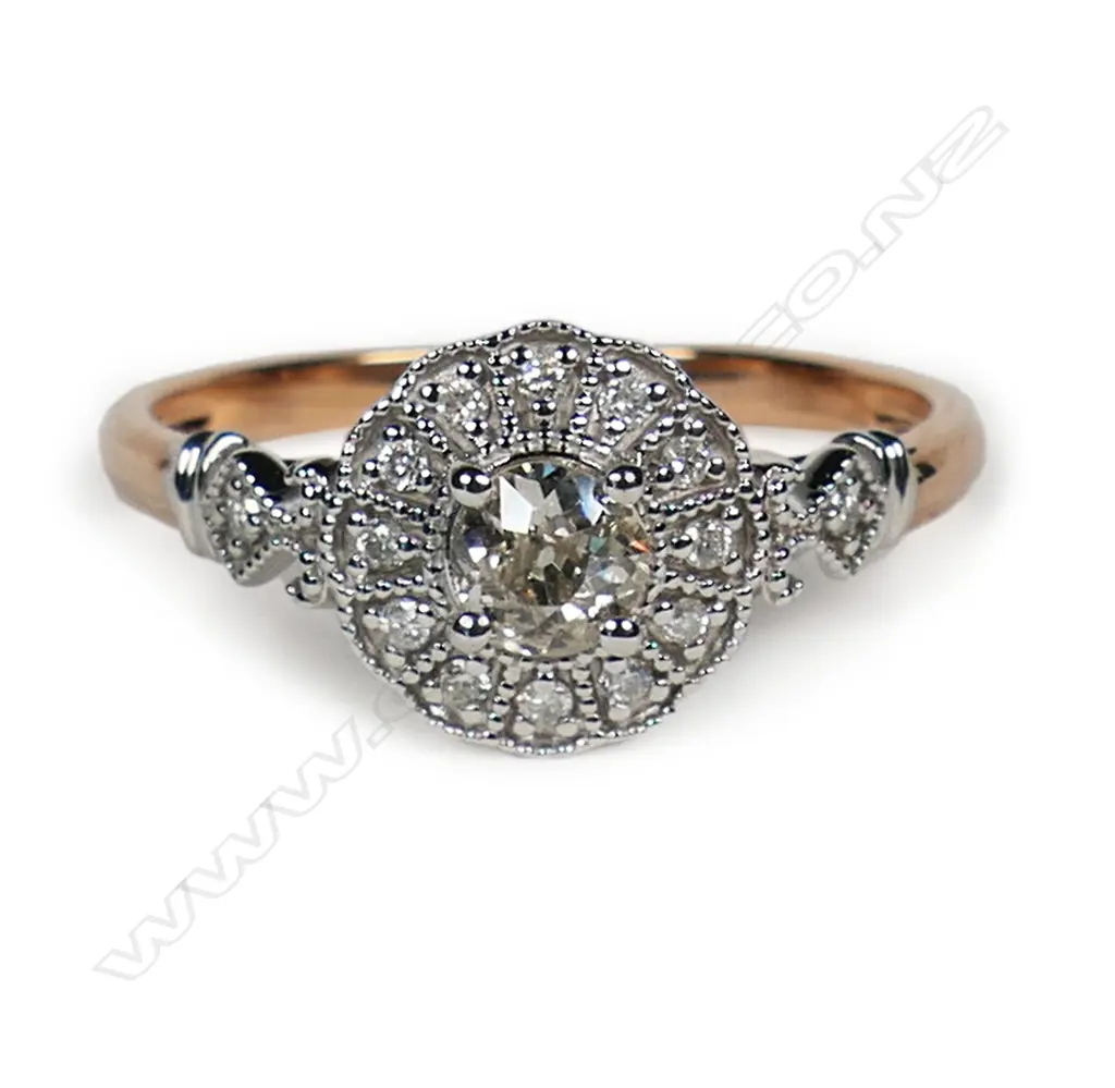 A 14ct rose and white gold antique style diamond ring, Image 1++