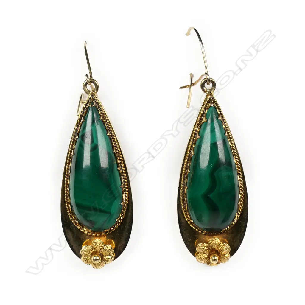 A pair of Victorian 9ct gold and malachite drop earrings, Image 1++
