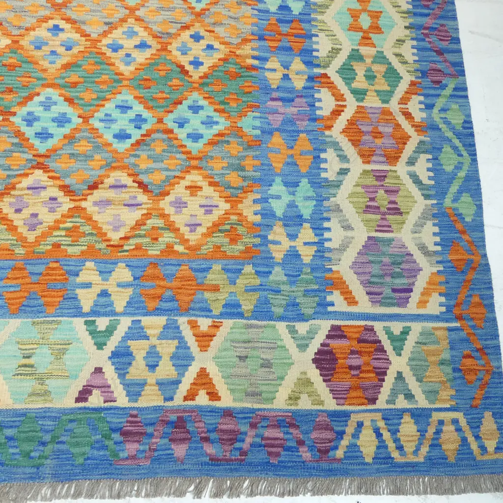 A hand-woven kilim carpet, Image 1++