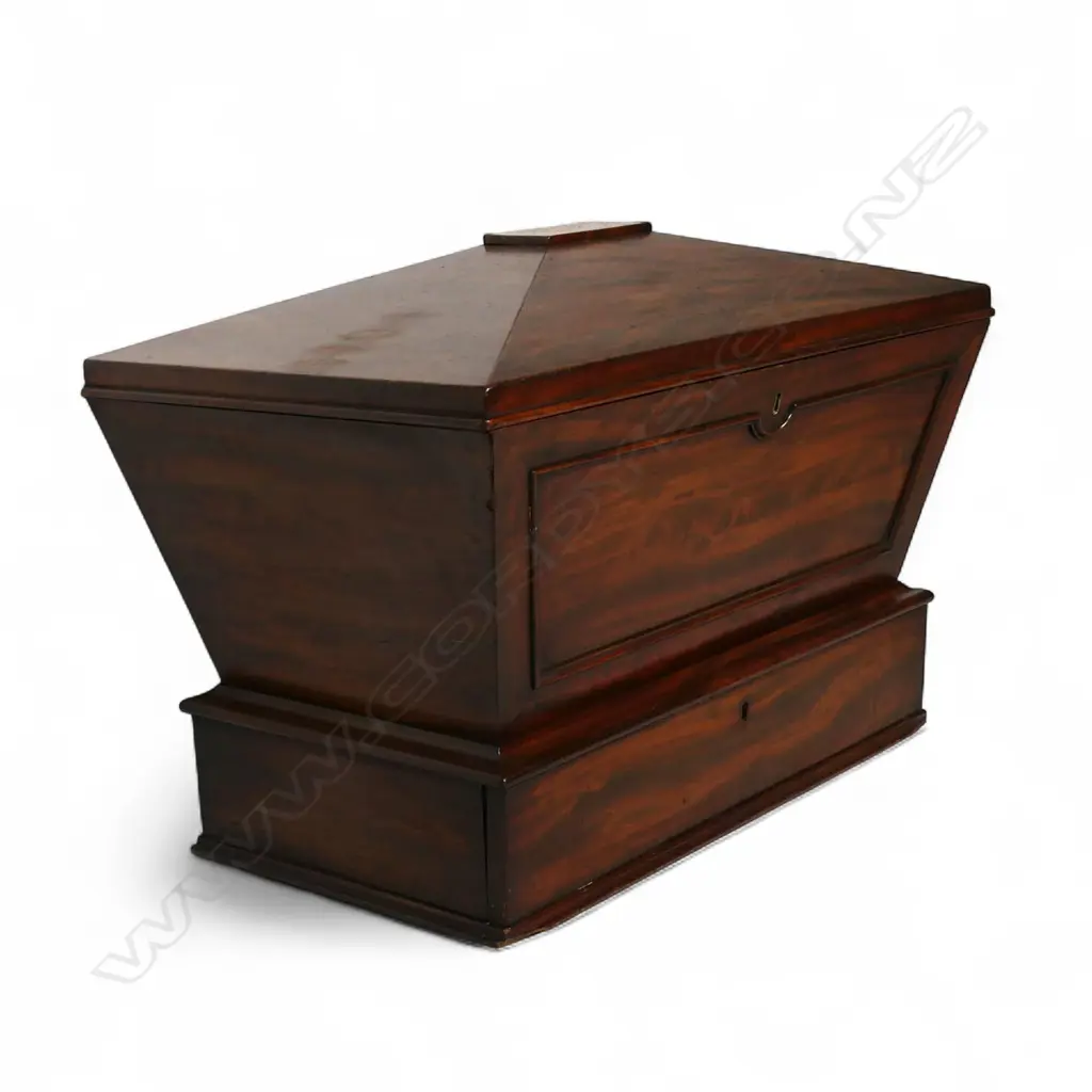 A Regency mahogany sarcophagus cellarette/wine cooler, Image 1++