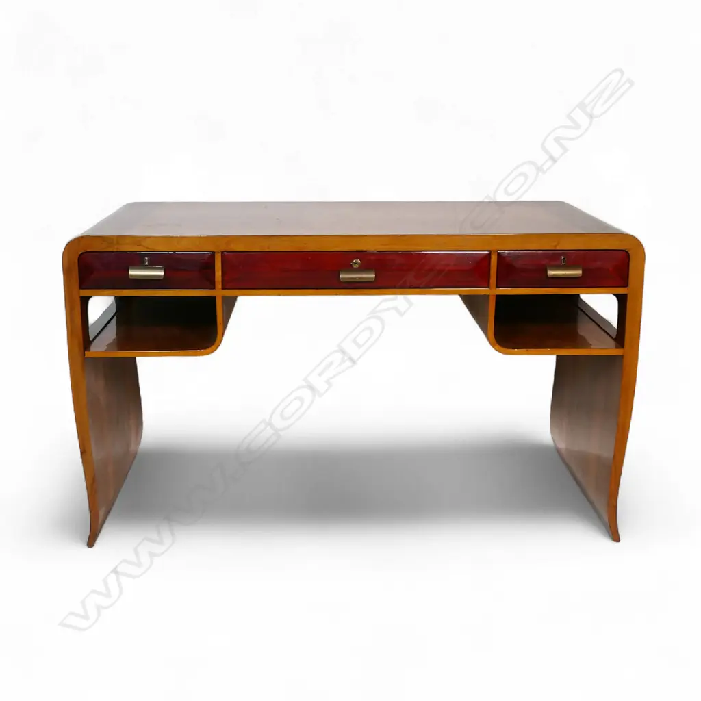 A quality French Art Deco burr walnut desk, Image 1++