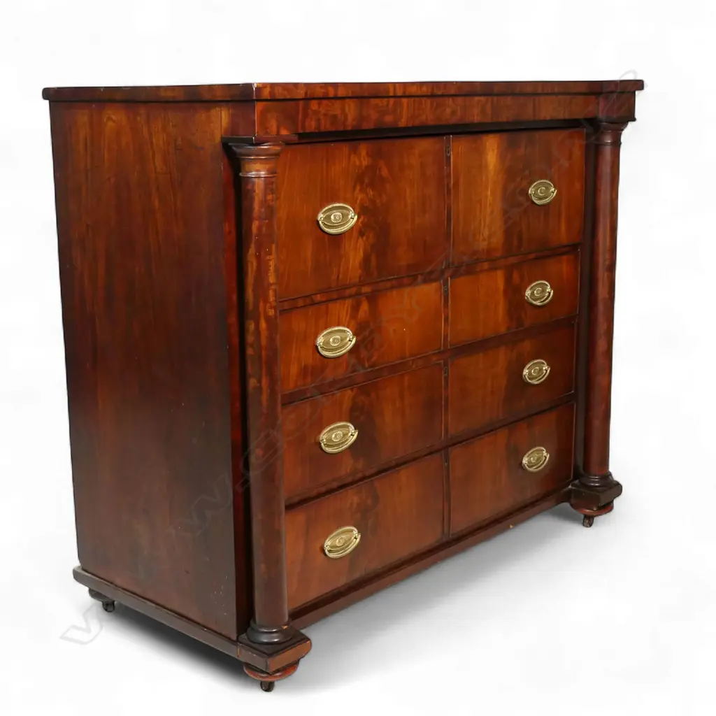 A George III flame mahogany secretaire chest, Image 1++