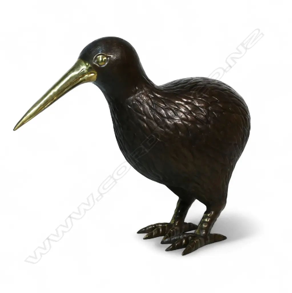 A massive contemporary bronze kiwi sculpture, Image 1++