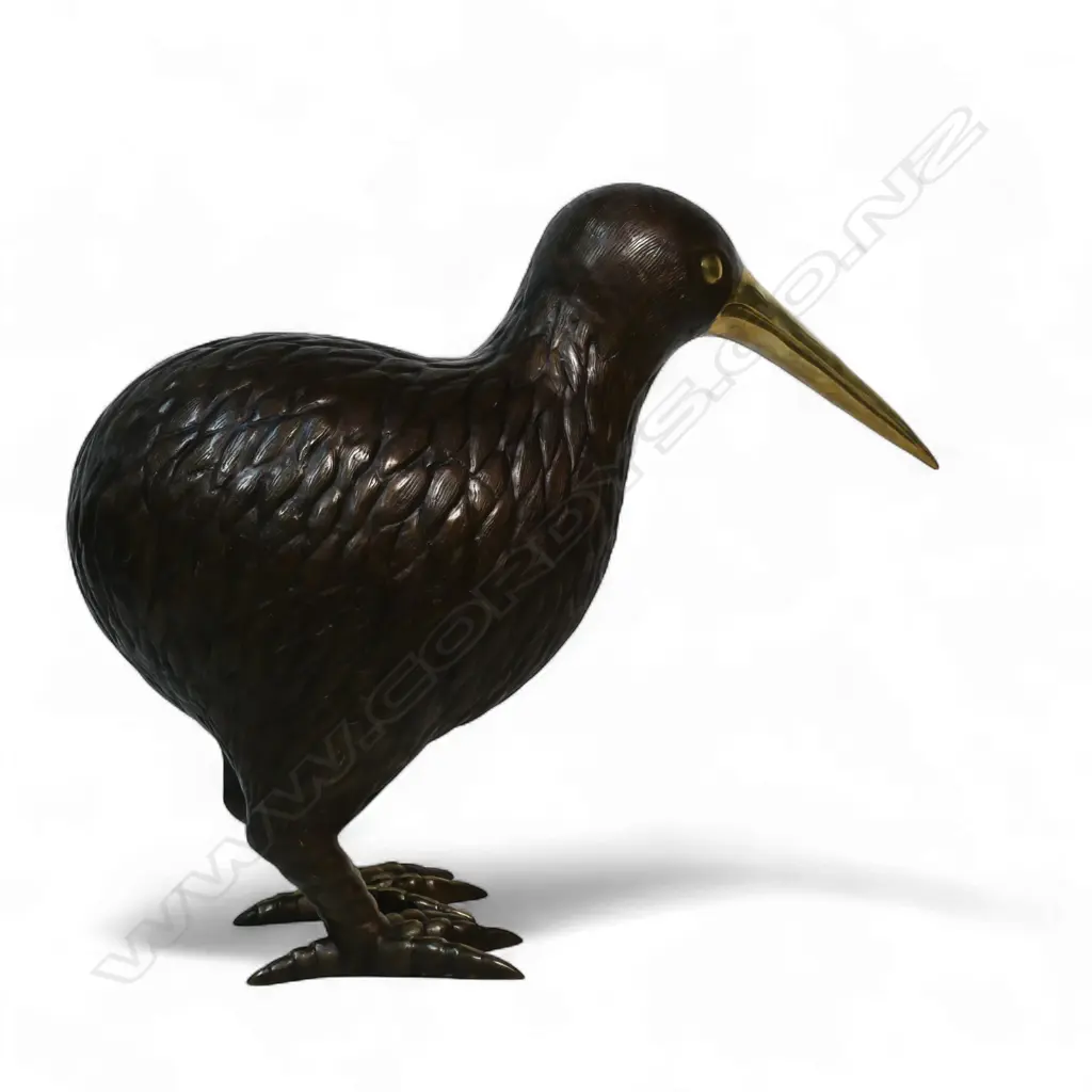 A massive contemporary bronze kiwi sculpture, Image 1++