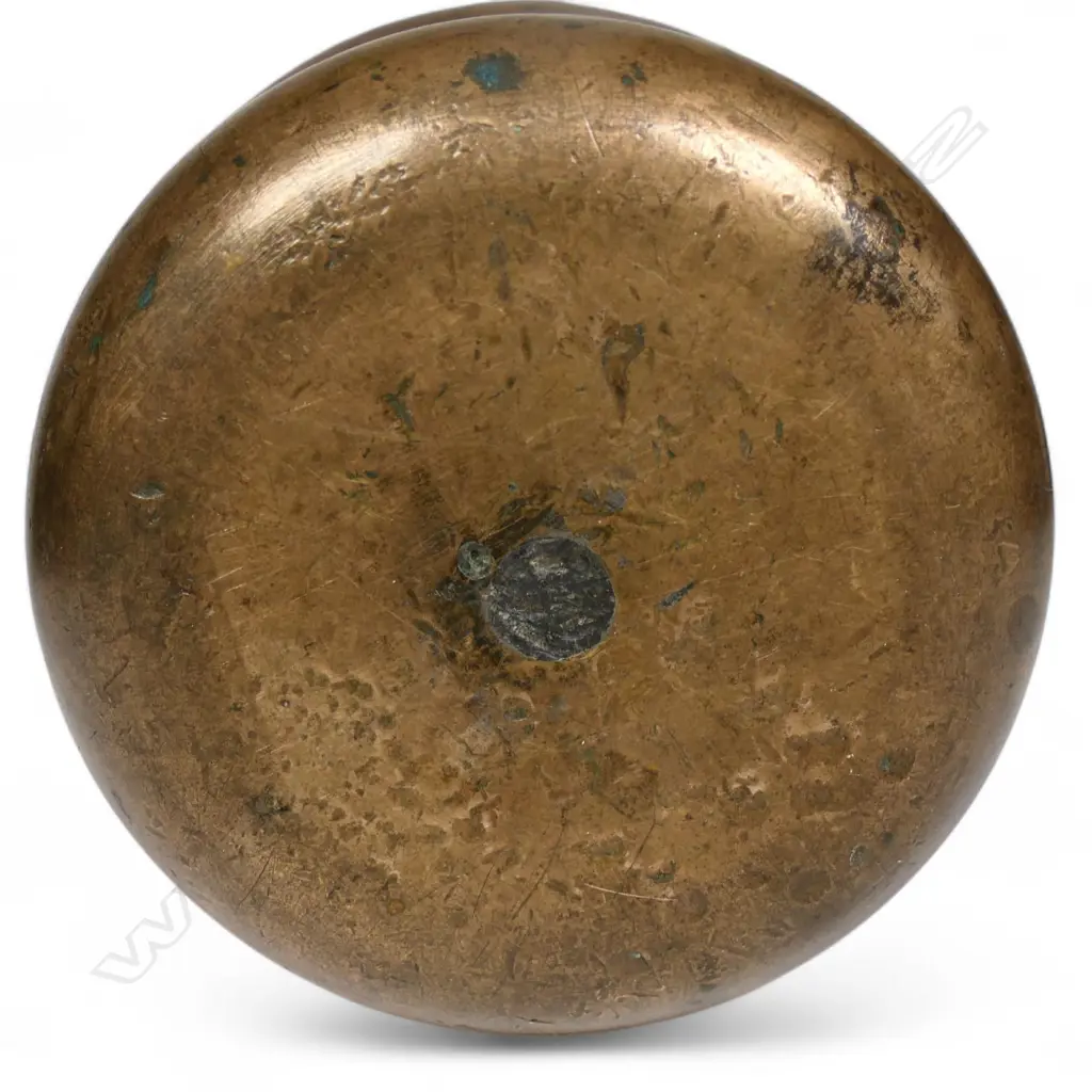 An uncommon 18thC Dutch East Indies bronze mortar Image 1++