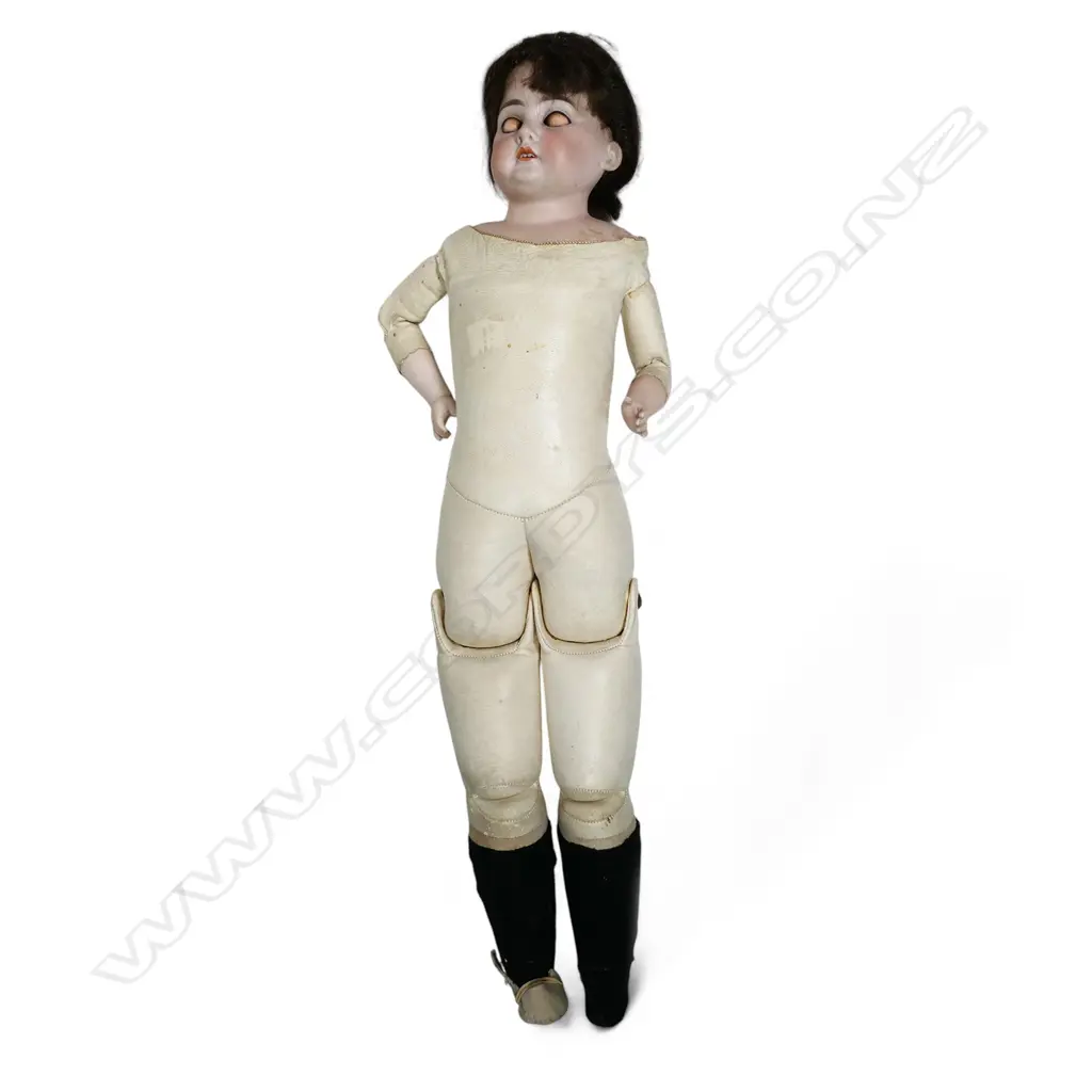 A c.1900 Armand Marseille 3200 bisque head doll, Image 1++