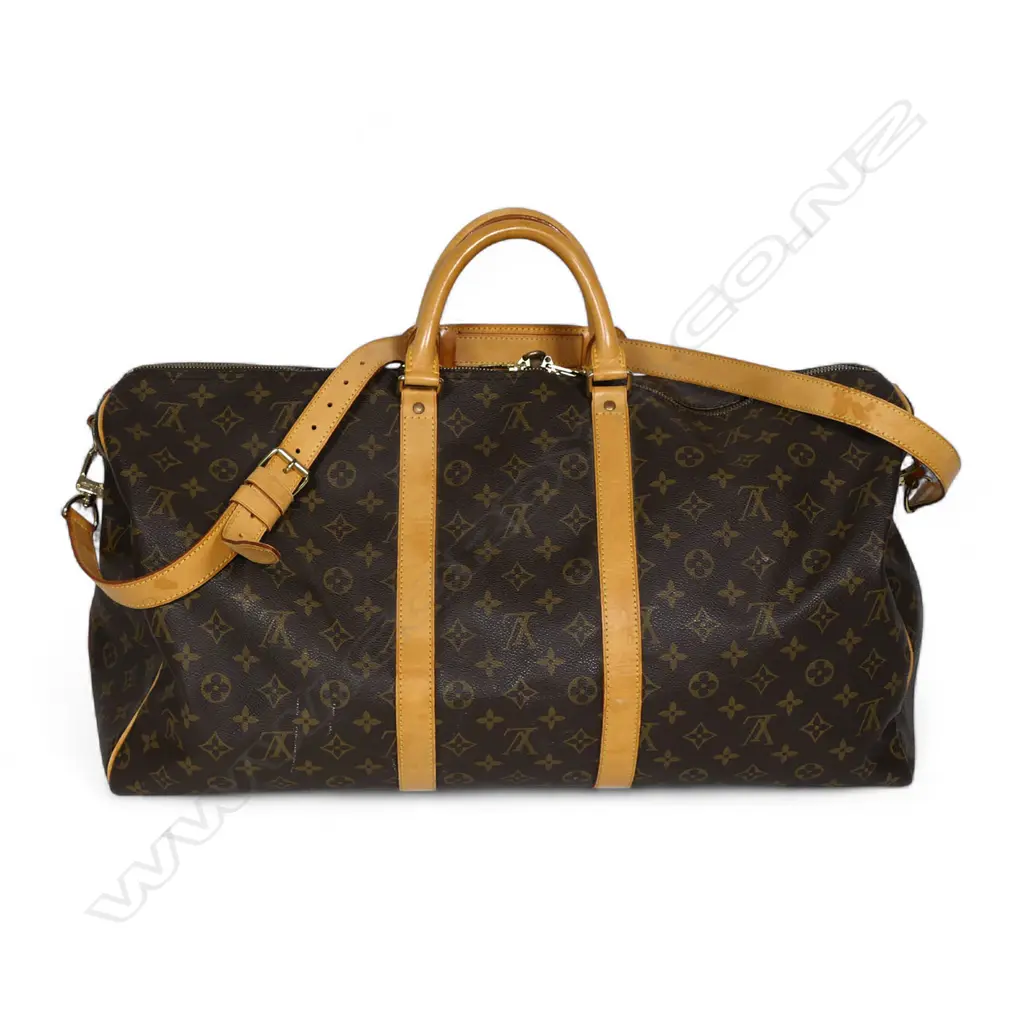 A Louis Vuitton 'Keepall Bandoulière 55' travelling bag, Image 1++
