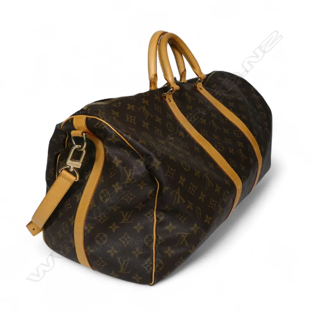 A Louis Vuitton 'Keepall Bandoulière 55' travelling bag, Image 1++