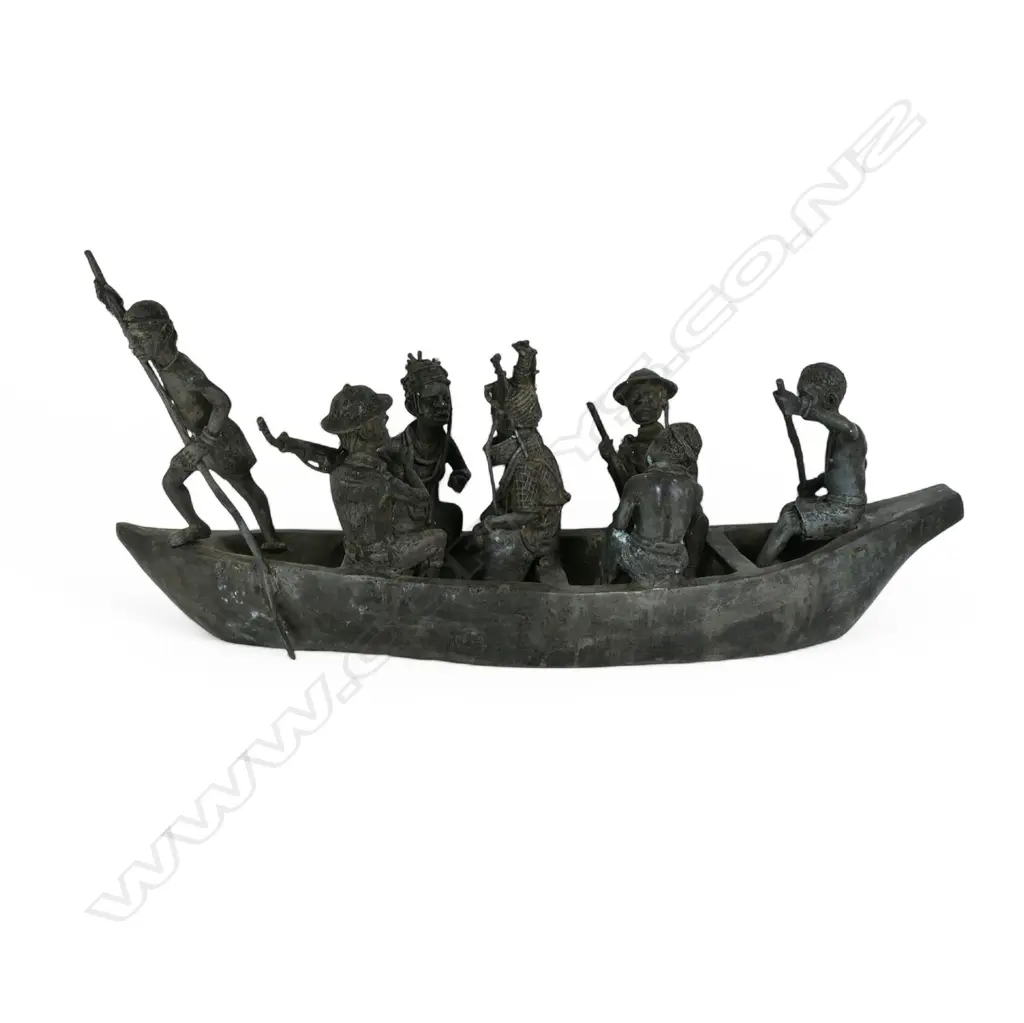 A large and impressive early 20thC Nigerian Bennin bronze sculpture, Image 1++