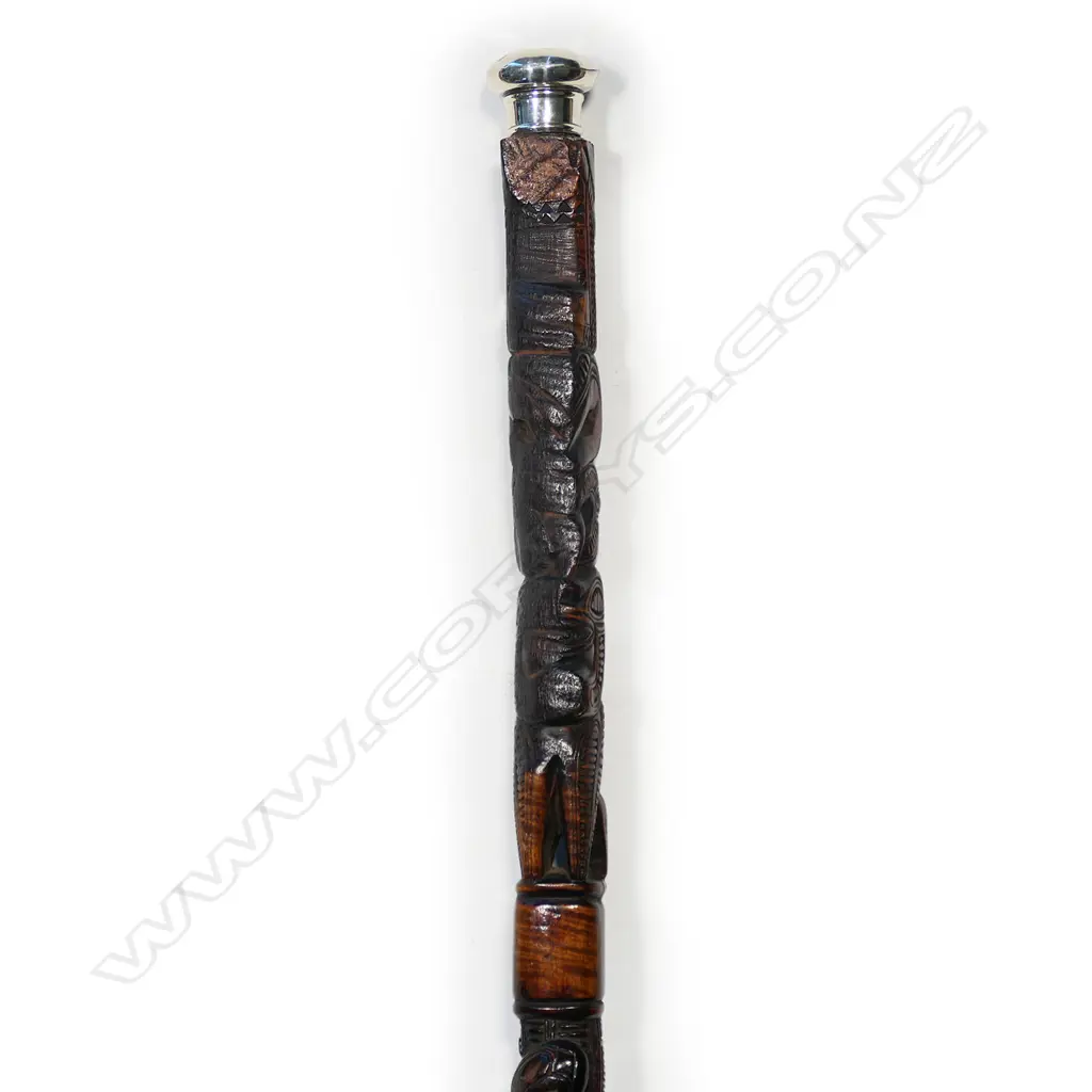 An 20thC Māori carved tokotoko altered walking stick, Image 1++