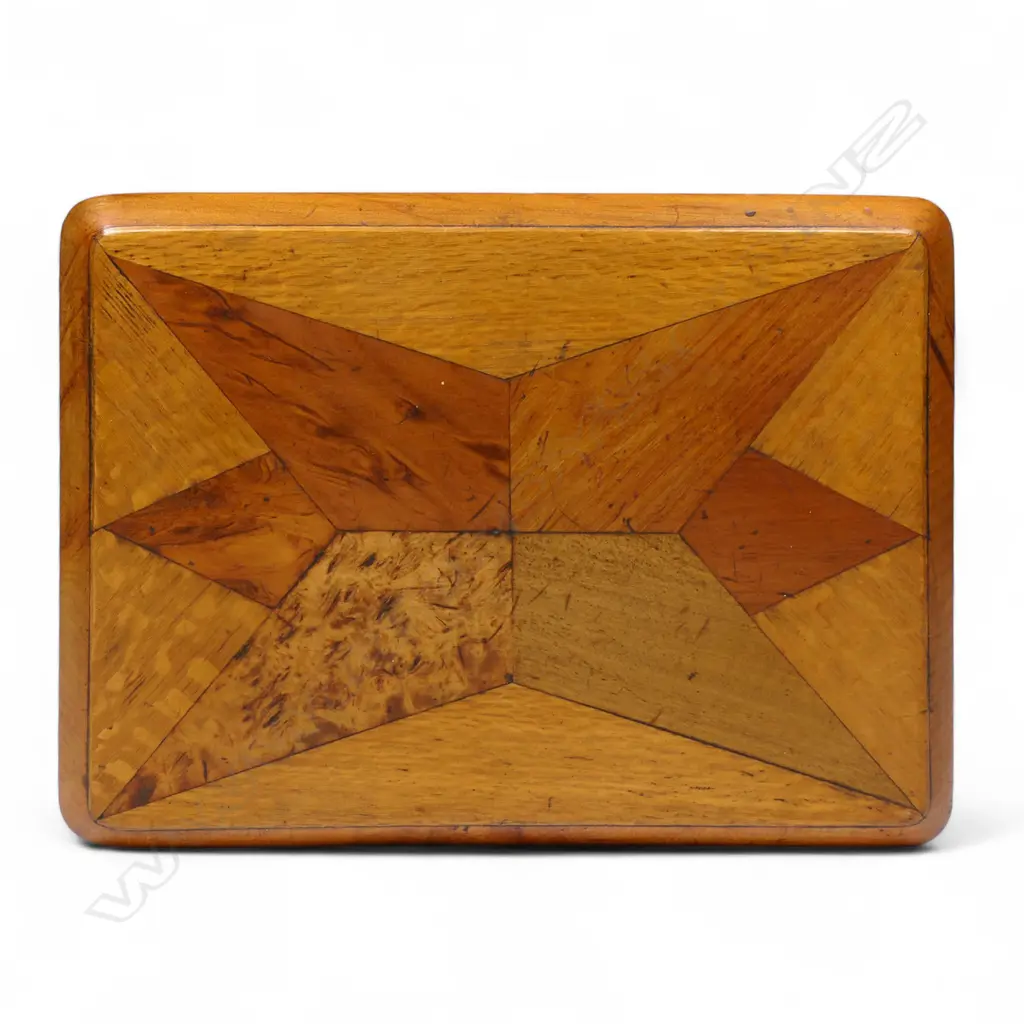 A colonial William Norrie mixed NZ woods box, Image 1++