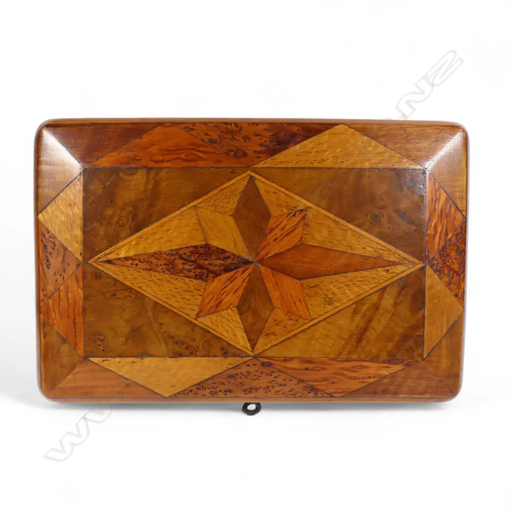 A colonial William Norrie mixed NZ woods box, Image 1++