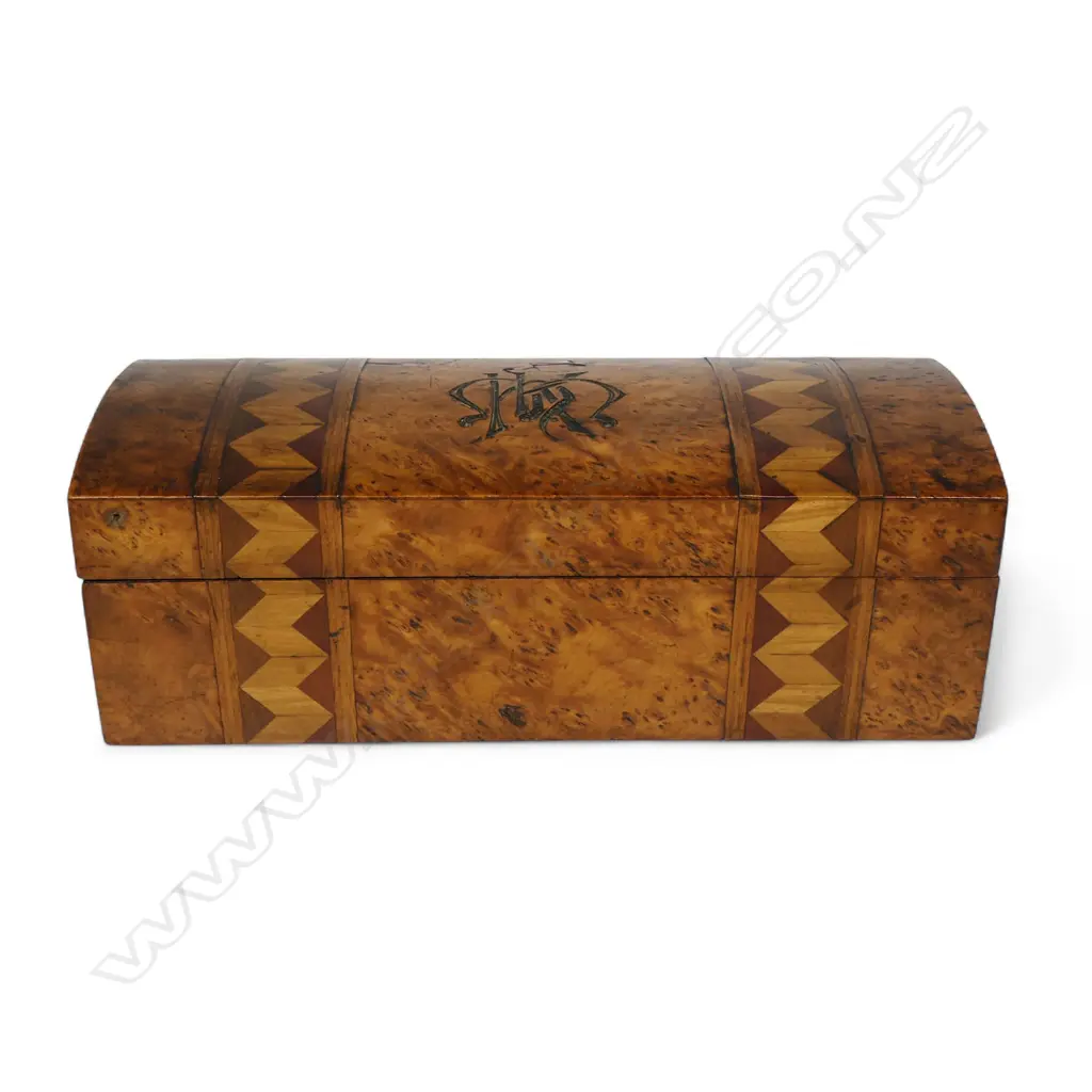 A colonial NZ mixed woods glove box, Image 1++