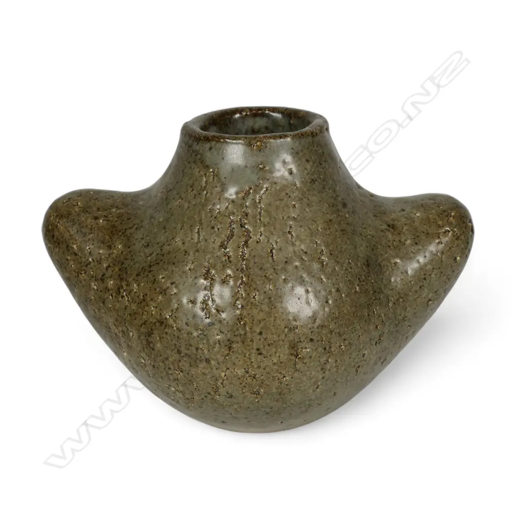 Len Castle and Theo Schoon collaborative stoneware vase, Image 1++