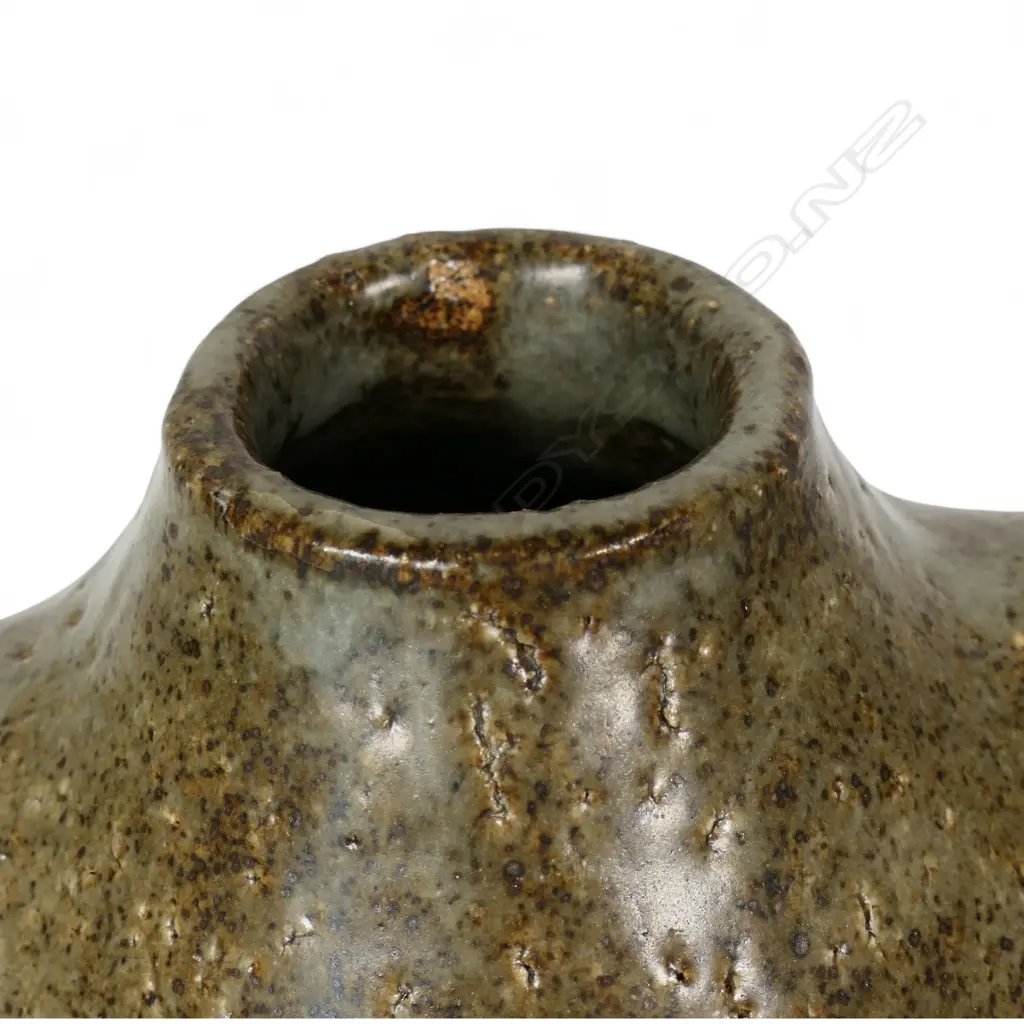 Len Castle and Theo Schoon collaborative stoneware vase, Image 1++