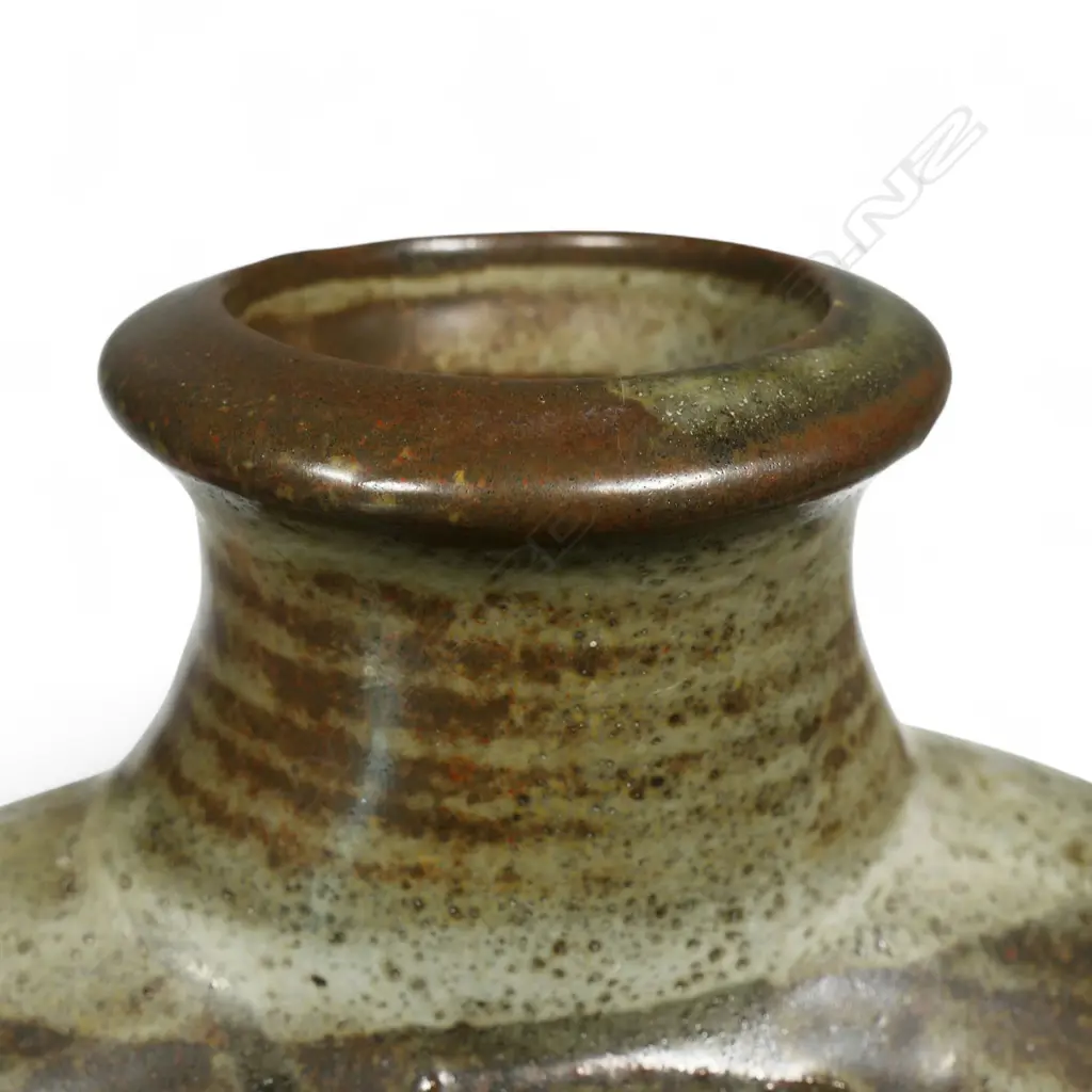 Bruce & Estelle Martin large wall hanging pilgrim flask, Image 1++