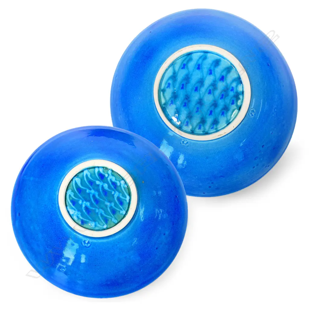 Two Merilyn Wiseman bowls, Image 1++