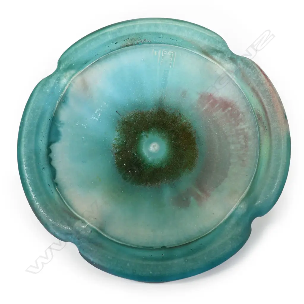 Greg Barron large sculpted dish, Image 1++