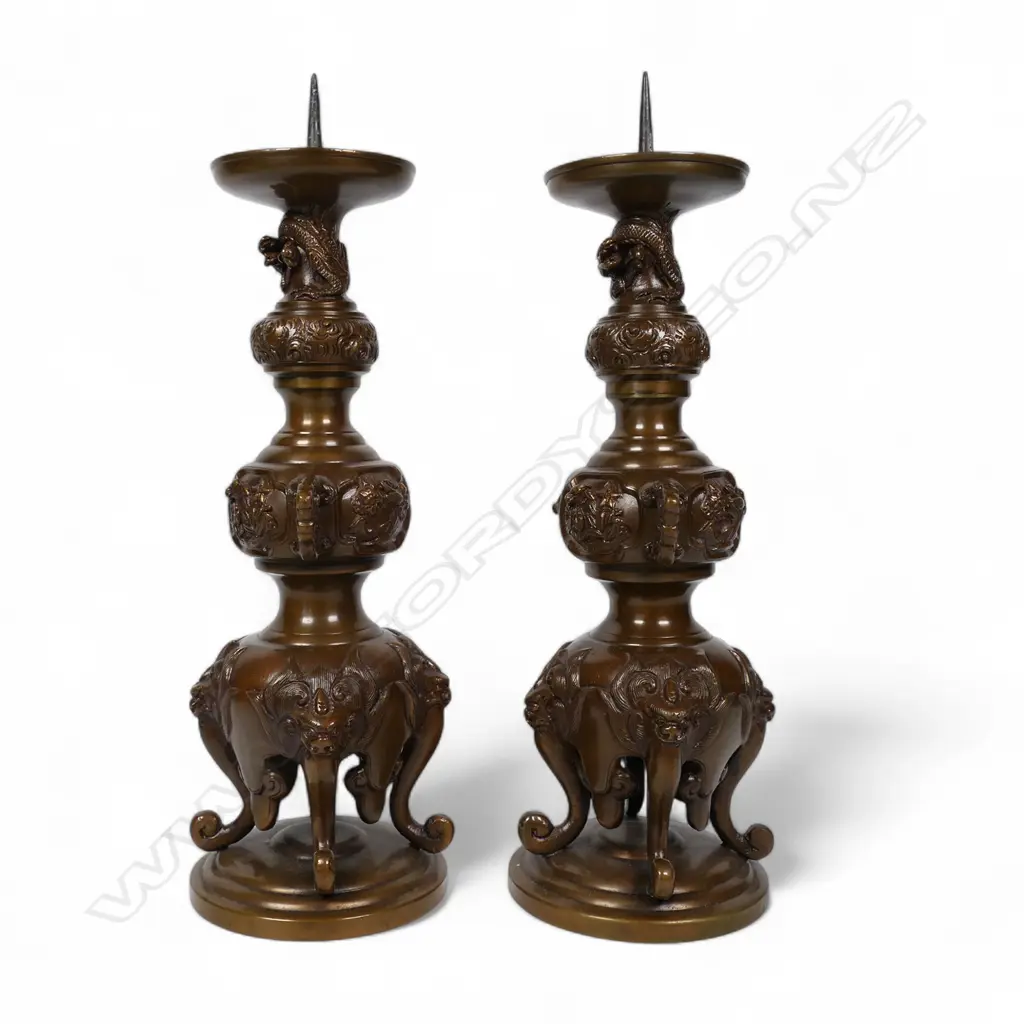 A pair of vintage oriental heavy bronze pricket candlesticks, Image 1++