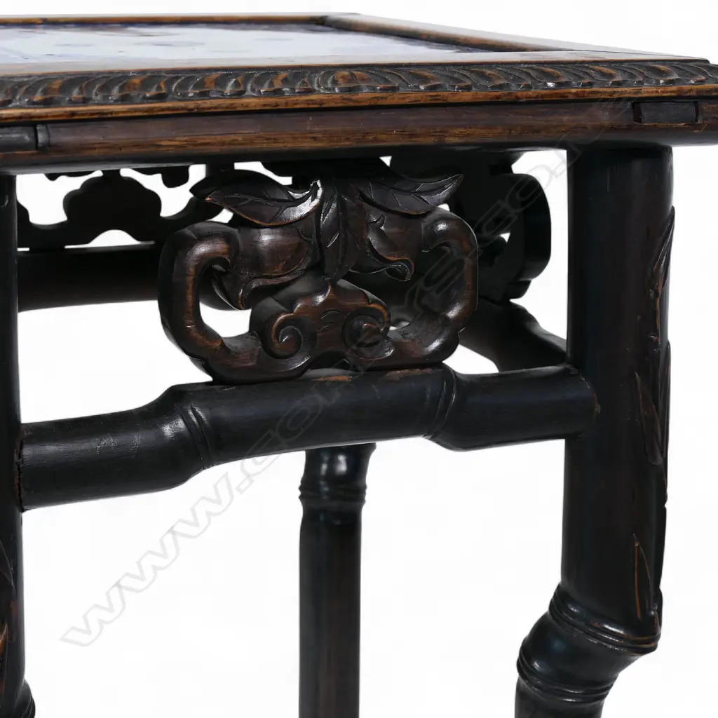 A small Chinese hardwood vase table, Image 1++