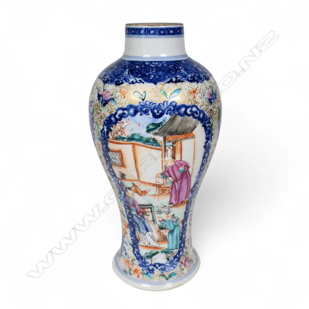 An 18th/19thC Chinese export famille rose baluster vase, Image 1++