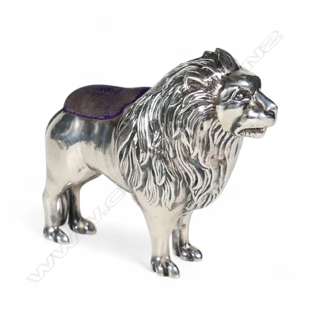 A rare Edwardian silver lion pin cushion, Image 1++