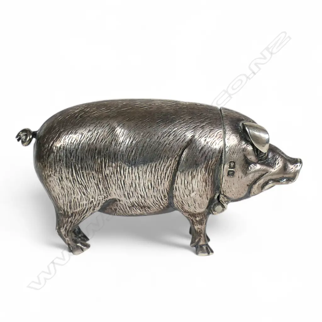 An Edwardian silver vesta, Image 1++