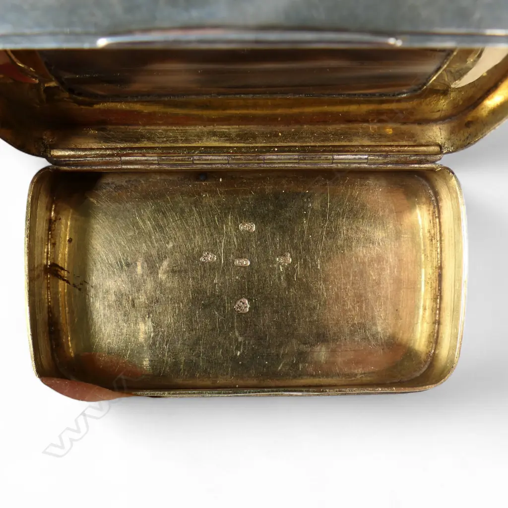 An early Victorian silver and banded agate set box, Image 1++