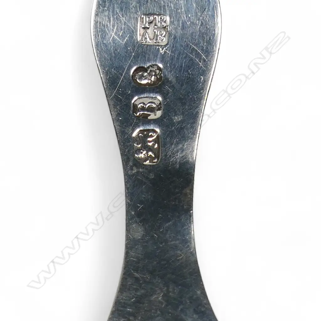A George III Peter & Anne Bateman silver caddy spoon, Image 1++