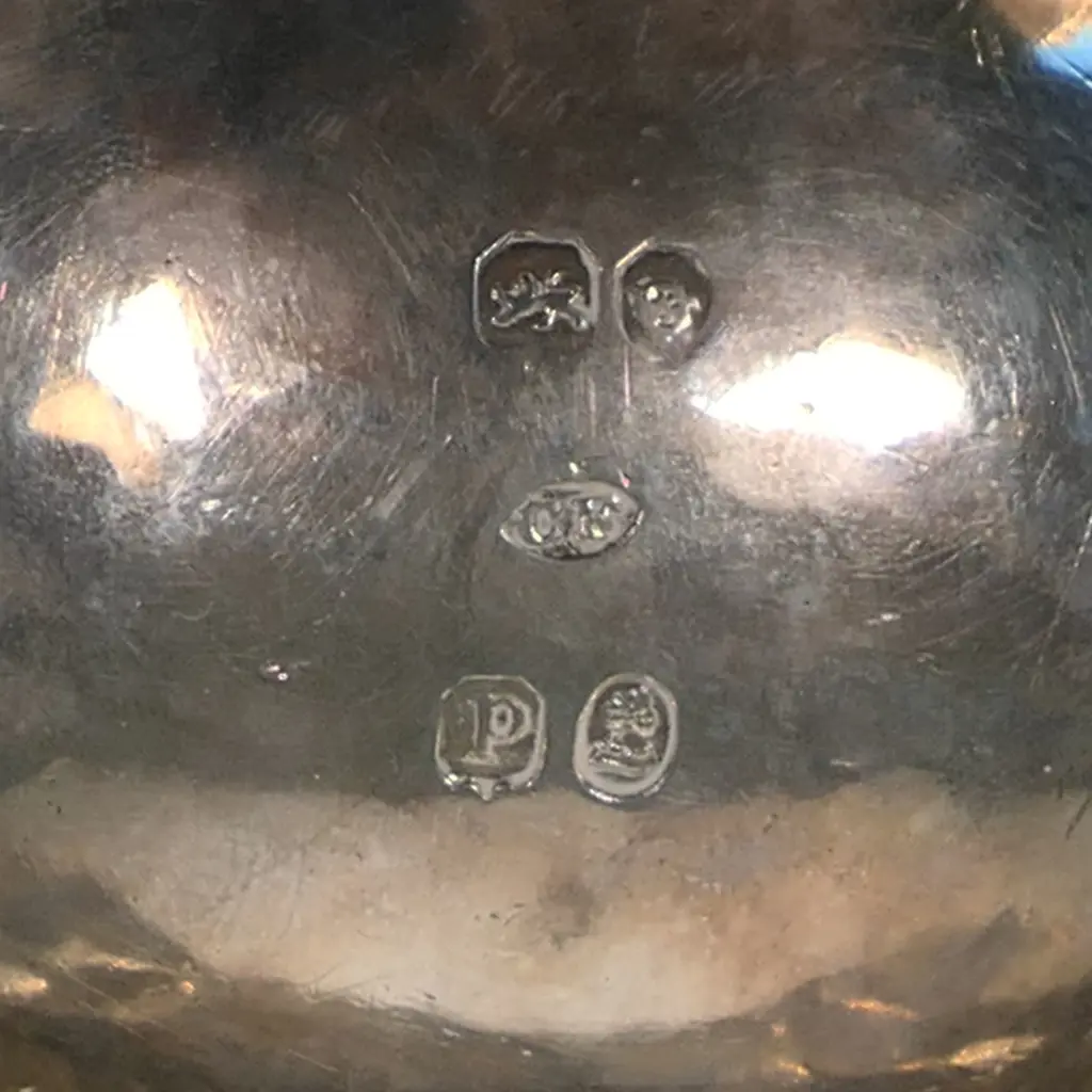 A George III silver four-piece tea service, Image 1++