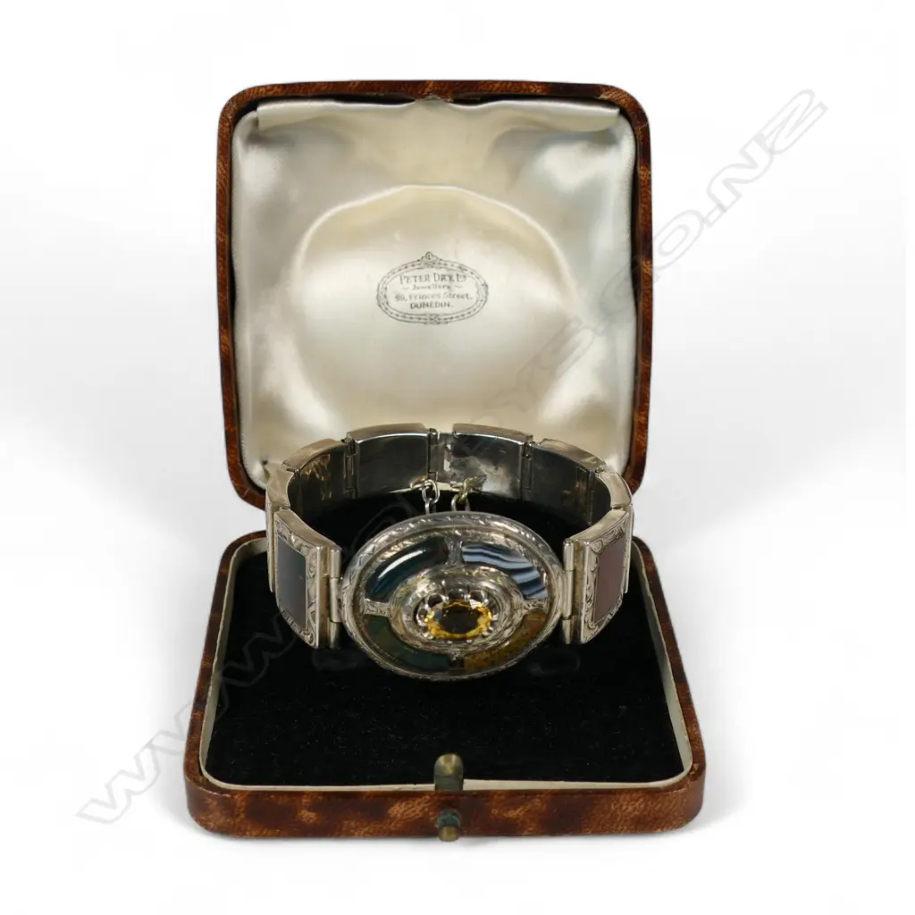 A good c.1900 silver agate and citrine set bracelet, Image 1++