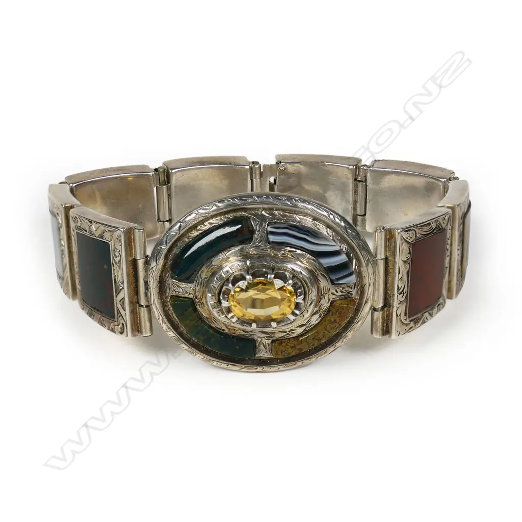 A good c.1900 silver agate and citrine set bracelet, Image 1++