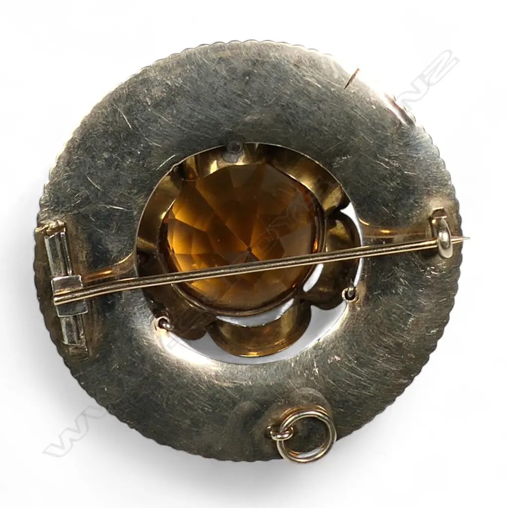 A late Victorian Scottish 9ct gold agate and citrine large brooch, Image 1++