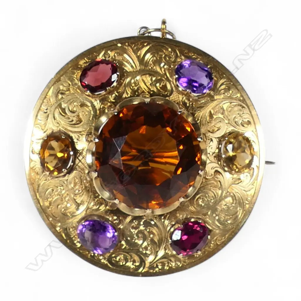An early 20thC 9ct gold stone set brooch, Image 1++