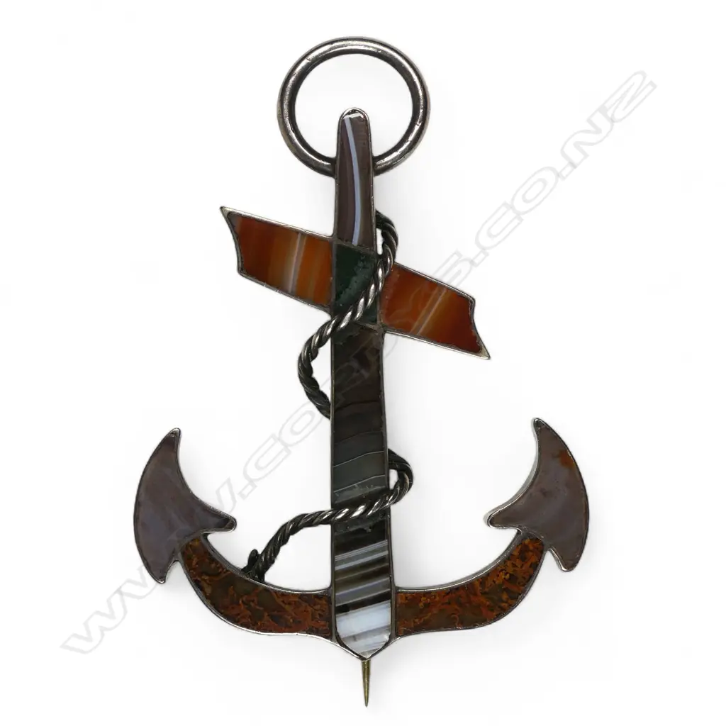 A large Victorian silver and agate fouled anchor brooch, Image 1++