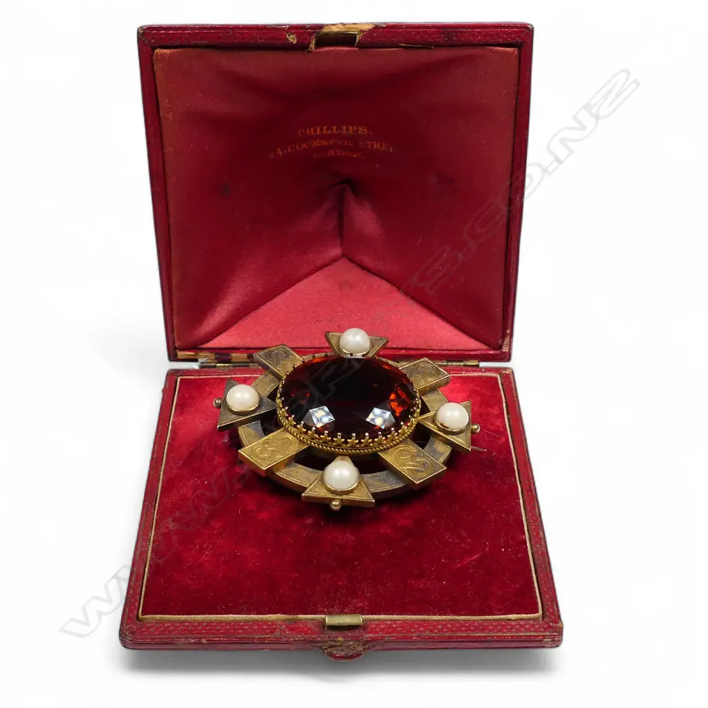 A late Victorian 9ct gold and gem set large designer brooch, Image 1++