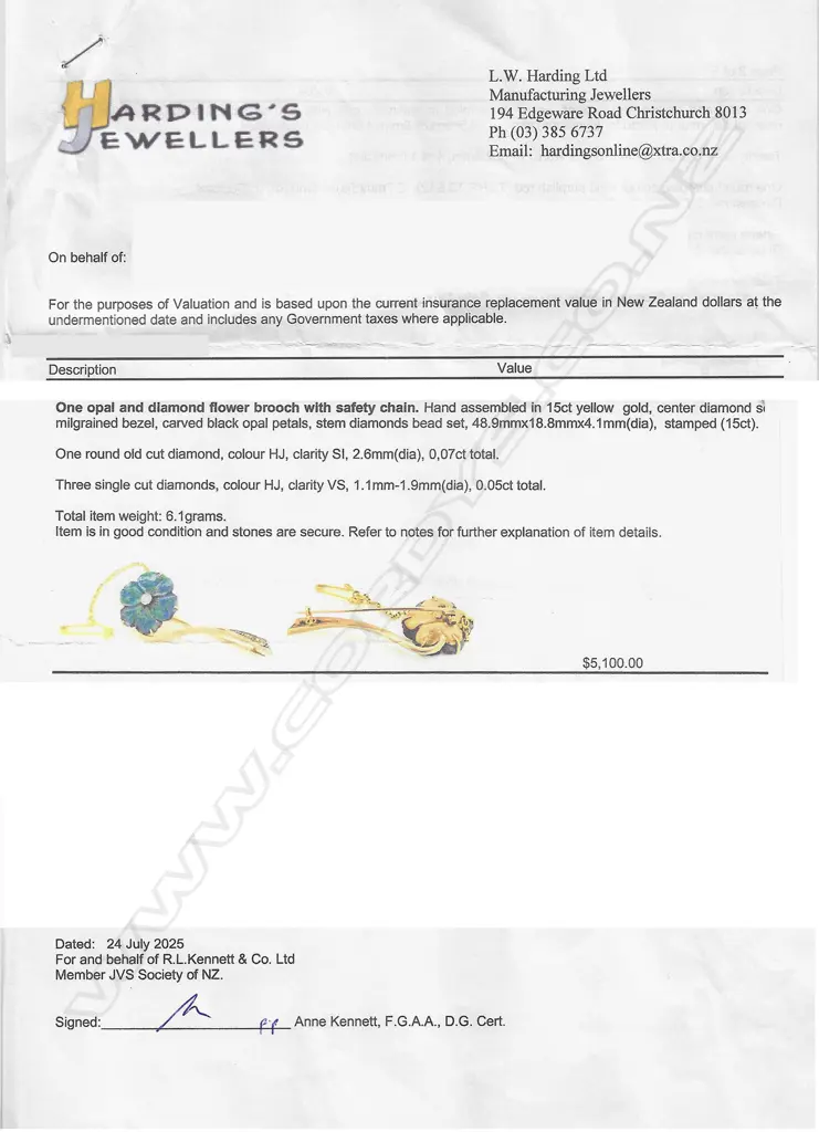 A 15ct gold opal and diamond brooch, Image 1++