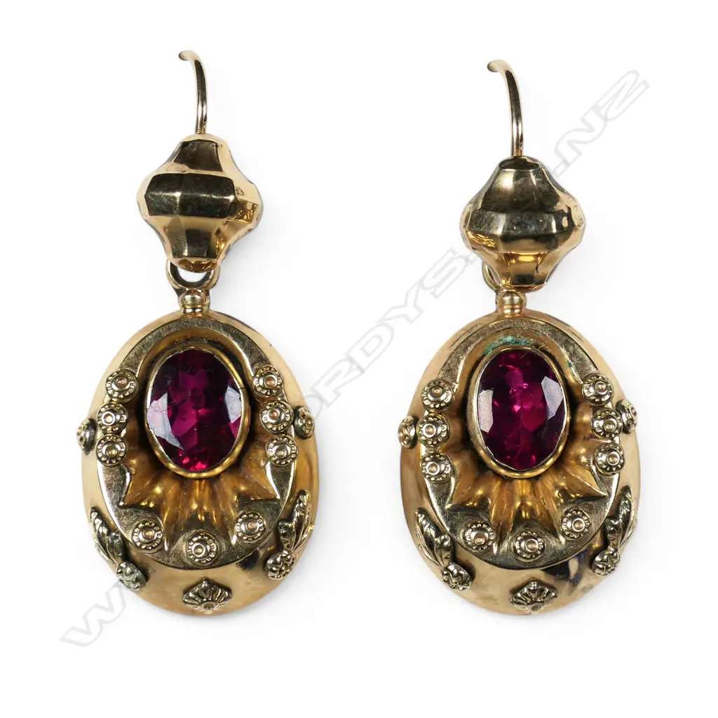 A pair of vintage 9ct gold and garnet drop earrings, Image 1++