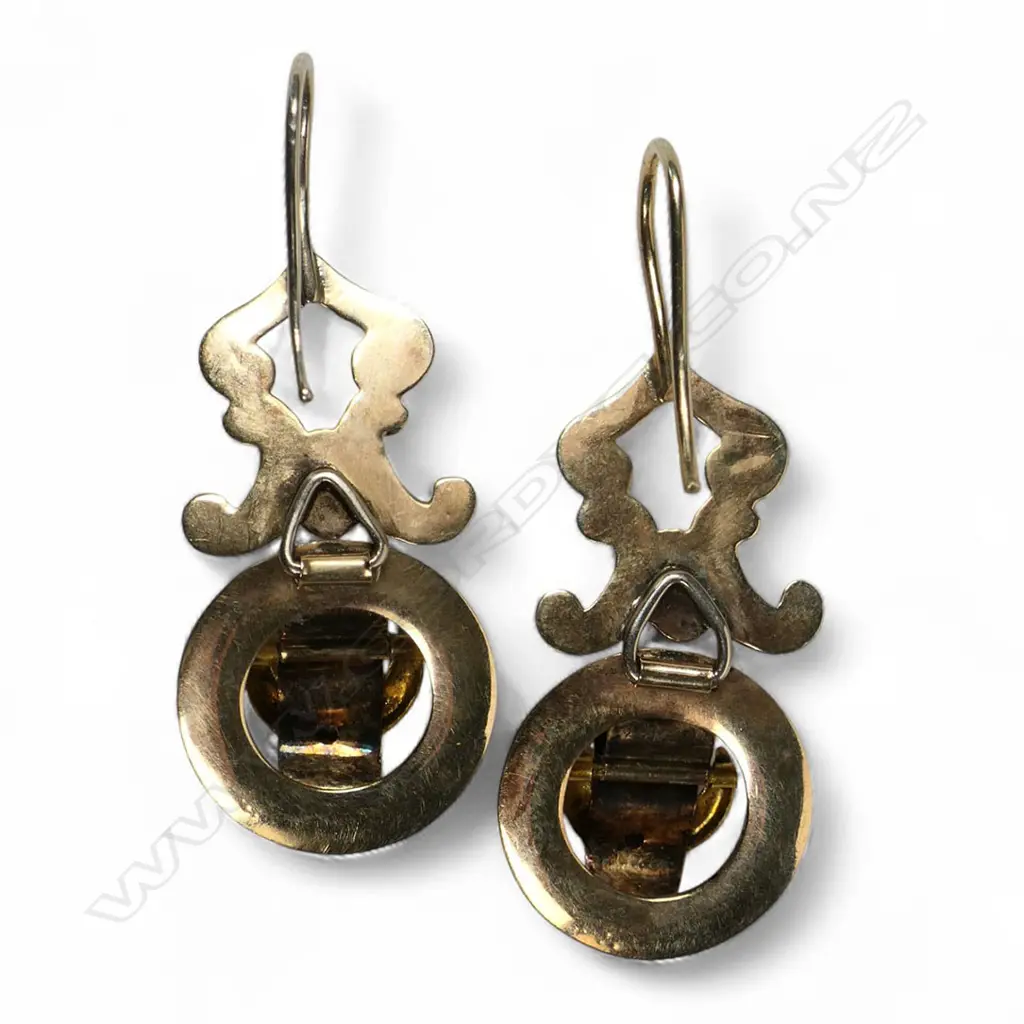 A pair of Victorian 9ct gold drop earrings, Image 1++