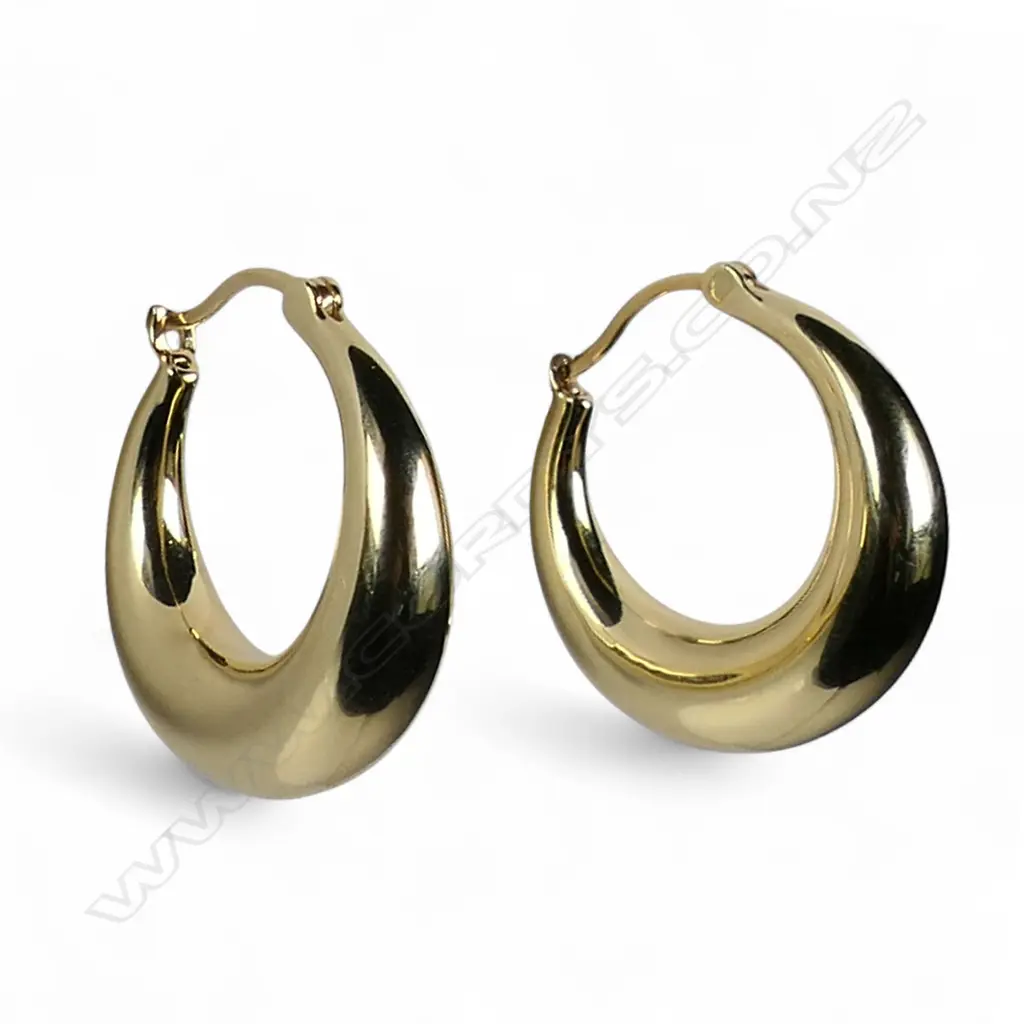 A pair of 18ct gold Creole style earrings, Image 1++